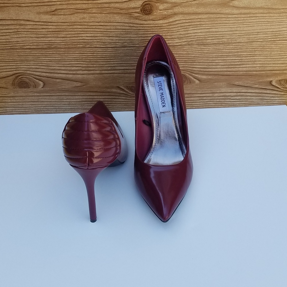 Heels - Picture 2 of 7